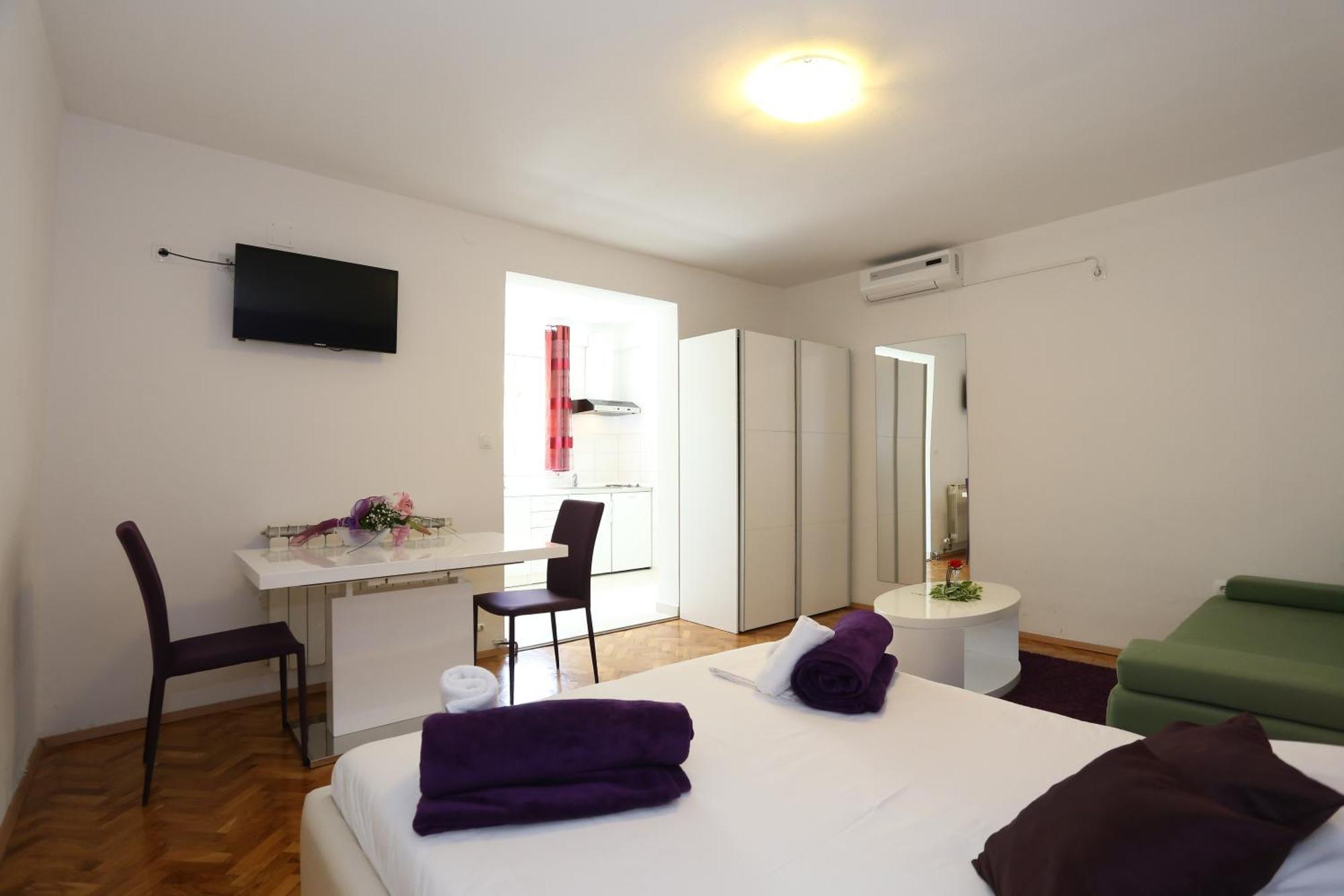 Maruna Self Check-in Apartament *